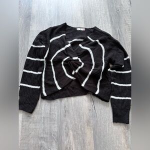 sweater size medium black white neutral striped knit